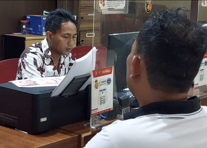 Uang Sudah Diberikan Tapi HP Tidak Diserahkan, Korban Malah Disiram Air Keras!