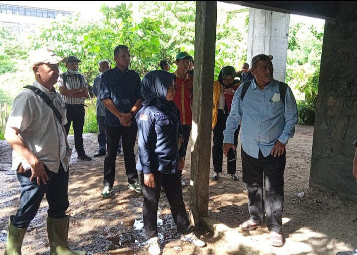 Dalami Proses Penyidikan  Korupsi Proyek Revitalisasi, Tim Pidsus Kejati Sumsel Tinjau Kondisi Pasar Cinde