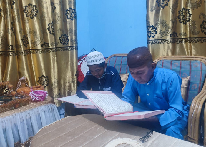 Mempererat Hubungan Kakek dan Cucu Melalui Pengajian Al-Qur'an