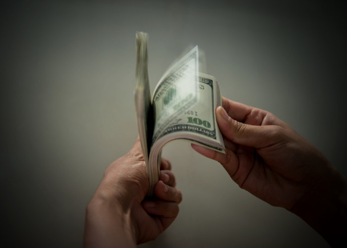 Dolar Menguat, Pelaku Usaha Mulai Waspadai Dampak ke Harga Impor