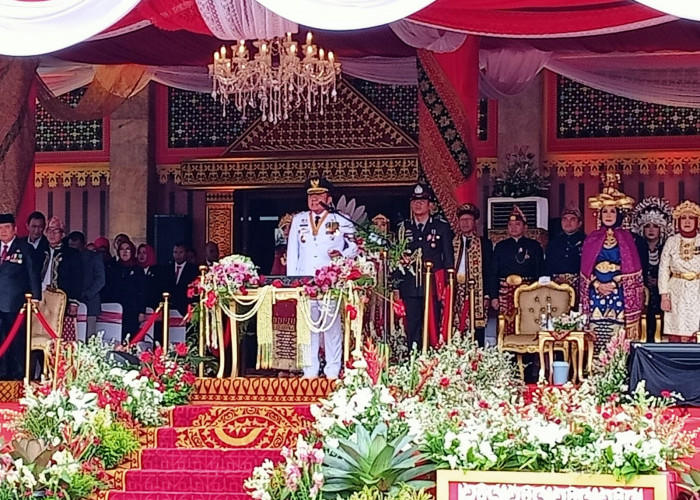 Gubernur Sumsel, Menjadi Inspektur Upacara HUT RI Ke 78 di Griya Agung Palembang