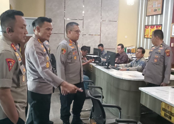 Kapolrestabes Palembang Tinjau Langsung Layanan Publik, Pastikan Pelayanan Maksimal untuk Masyarakat