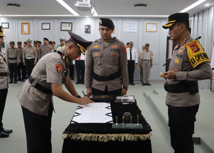 Kapolrestabes Palembang Pimpin Sertijab Tiga Pejabat Utama 