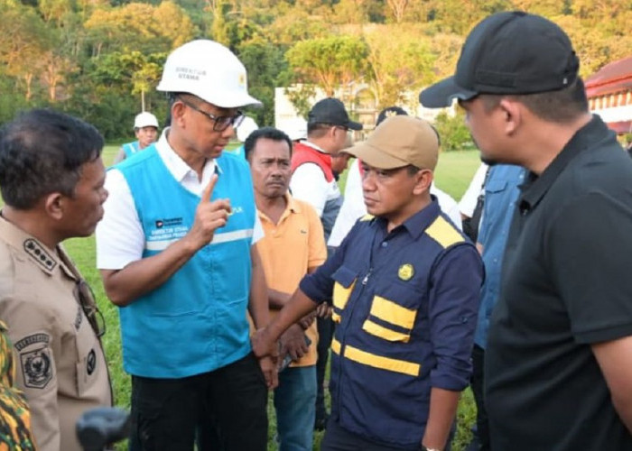 Pemulihan Listrik Sumatra Utara Dikebut, Menteri ESDM Tinjau Langsung Lokasi Terdampak Bencana