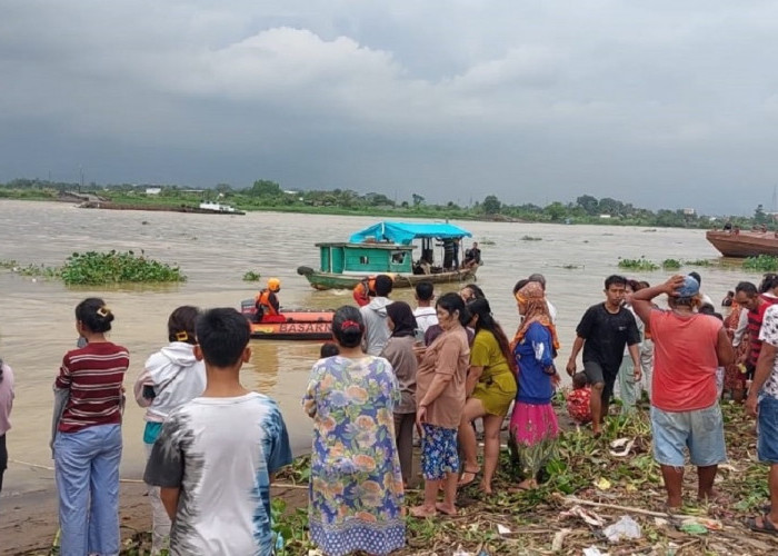  Bocah 10 Tahun Diduga Tenggelam di Sungai Musi, Pencarian Masih Berlangsung