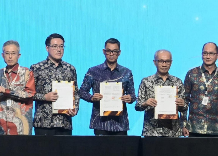PLN Teken Kerja Sama Gas Domestik di IPA Convex 2025, Presiden Prabowo Jadi Saksi
