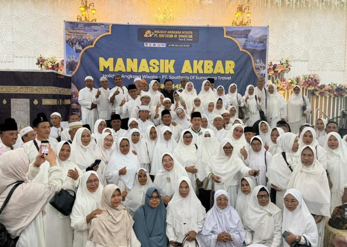 1000 Jemaah Hadiri Manasik Akbar Perdana Holiday Angkasa Wisata Tahun 2026
