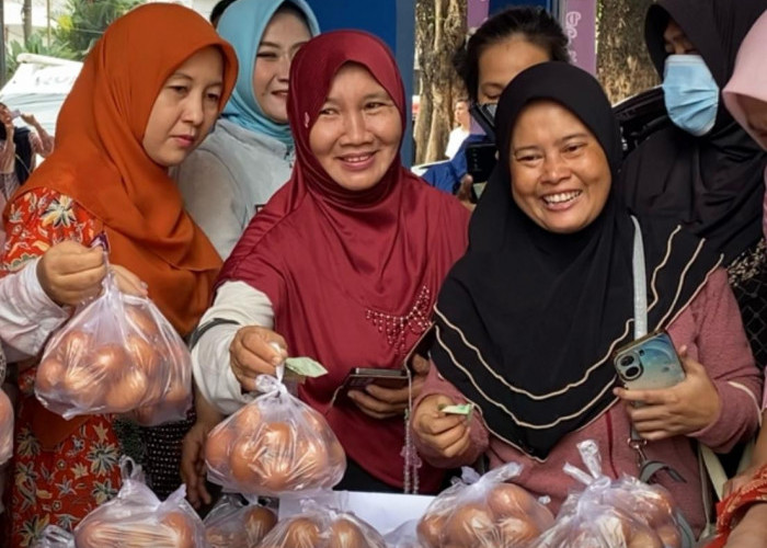 Bazar Ramadan Murah, Telur Murah Ludes Diserbu Warga dalam Hitungan Menit 