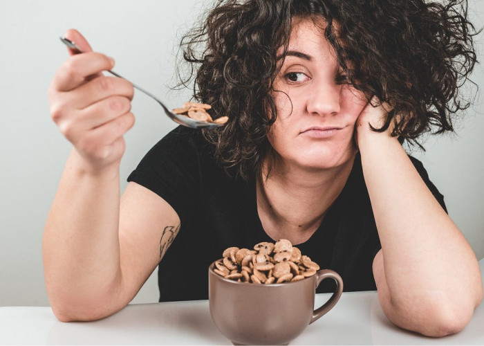 Berikut 5 Kebiasaan Buruk Makan Perempuan yang Bisa Merusak Kesehatan