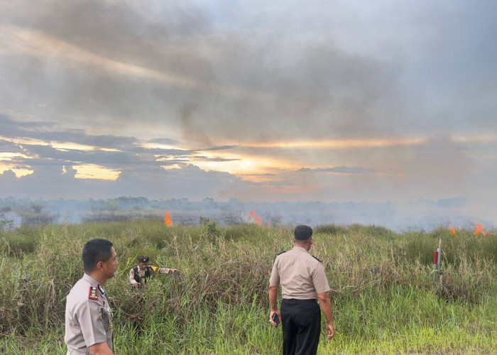 Polres Ogan Ilir Bersama Tim Gabungan Laksanakan Mitigasi Karhutla di Indralaya Utara