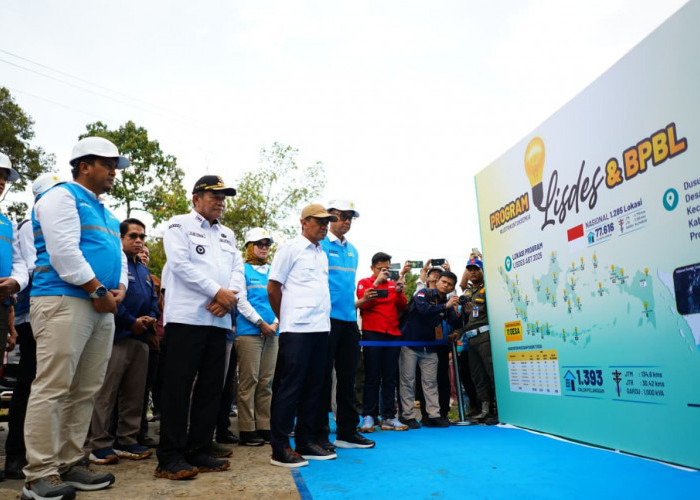 Negara Hadir, Pemerintah Targetkan 1.285 Desa Terang di 2025