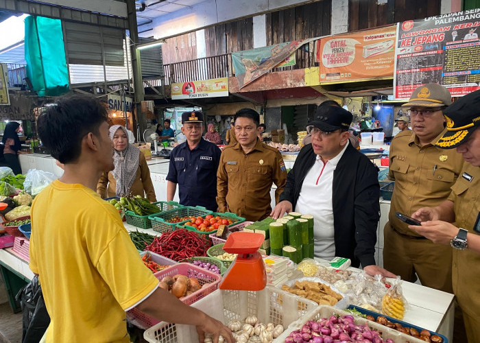 Inisiatif Baru! Pj Walikota Palembang Minta Pedagang Pasar Lemabang Ditata