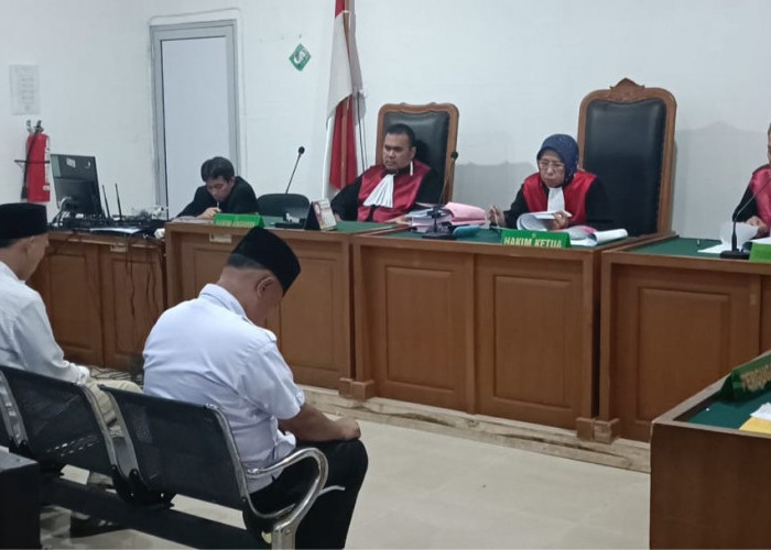 Bobby Asia Jaksa Gadungan dan Edwin Firdaus Divonis 3 Tahun 8 Bulan 