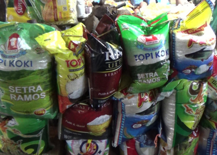 Isu Beras Oplosan Tak Pengaruhi Penjualan di Pasar Lemabang Palembang