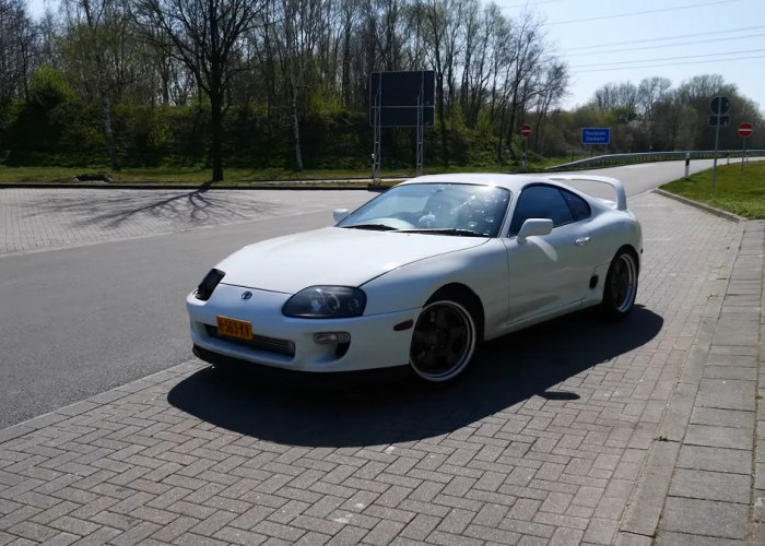 Legenda Tak Lekang Waktu, Mengapa Toyota Supra MK4 Masih Diburu Sampai Sekarang?