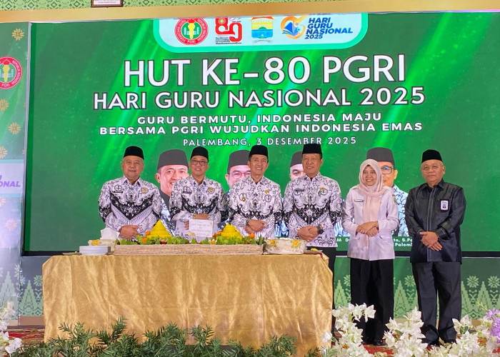 Wali kota Palembang hadiri peringatan HUT PGRI ke 80 dan HGN 2025 