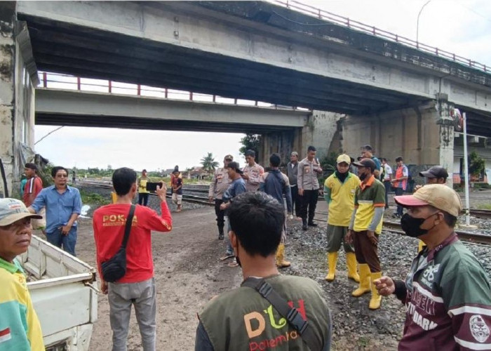 Petugas DLH Palembang Tewas Tertabrak Kereta Api, Berikut Kronologinya!