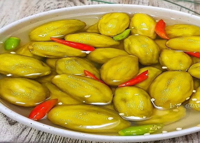 Manisan Kedondong Khas Palembang, Jajanan Tradisional Asam Manis Pedas yang Menyegarkan