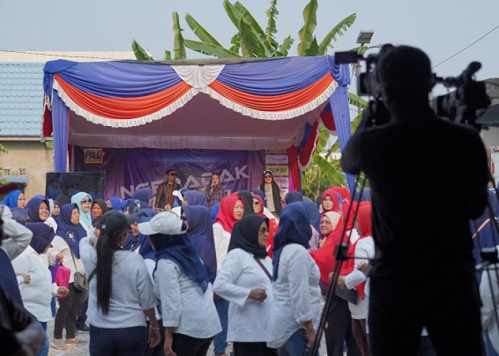 Suksesnya Acara ‘Ngeradak Kampung’ Bareng PALTV Menghibur Warga Nilakandi Kelurahan Karya Jaya
