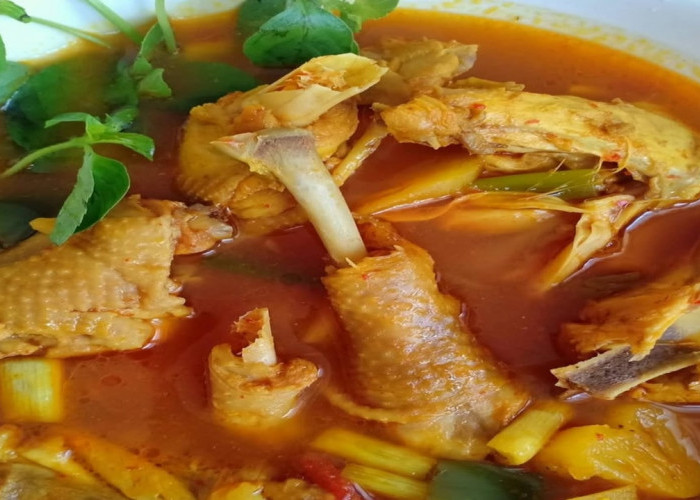 Pindang Ayam Kampung Khas Meranjat, Cita Rasa Gurih Asam yang Menggugah Selera