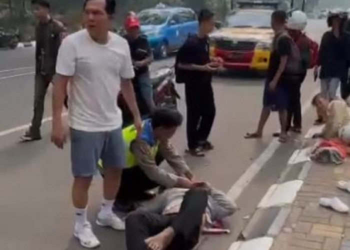 Viral! Eks Walikota Prabumulih, Membantu Korban Kecelakaan Lalu Lintas