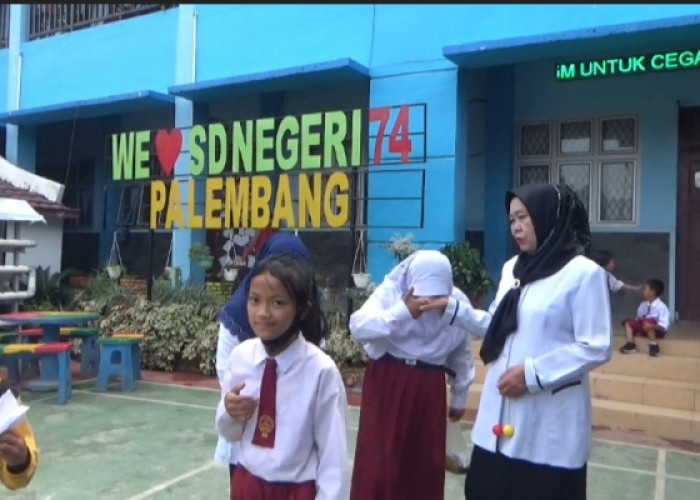 Ganggu Belajar, Guru di Palembang Razia Murid Bawa Lato-lato