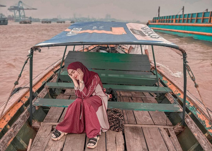 Balik Kampung Halaman, Youtuber Ria Ricis Kagumi Keindahan Sungai Musi Palembang