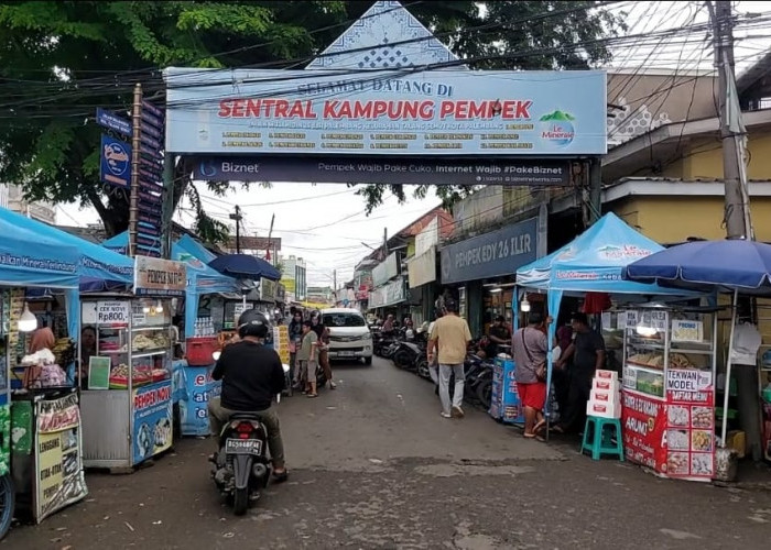 Libur Akhir Tahun Menjadi Berkah Bagi Pelaku Usaha Pempek di Palembang