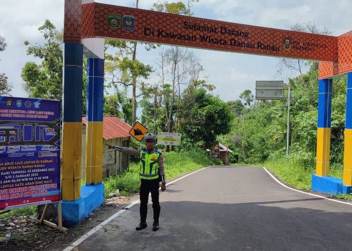 Antisipasi Kemacetan di Kawasan Wisata Danau Ranau, Satlantas Polres OKU Selatan Berlakukan One Way