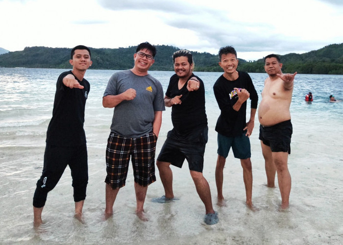 Asyiknya Snorkeling di Pantai Green Bay Resort, Tanjung Putus Lampung!