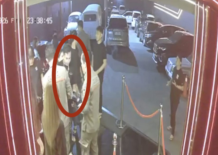 CCTV Rekam Detik-Detik Sebelum Penembakan Prajurit TNI di Kafe Panhead