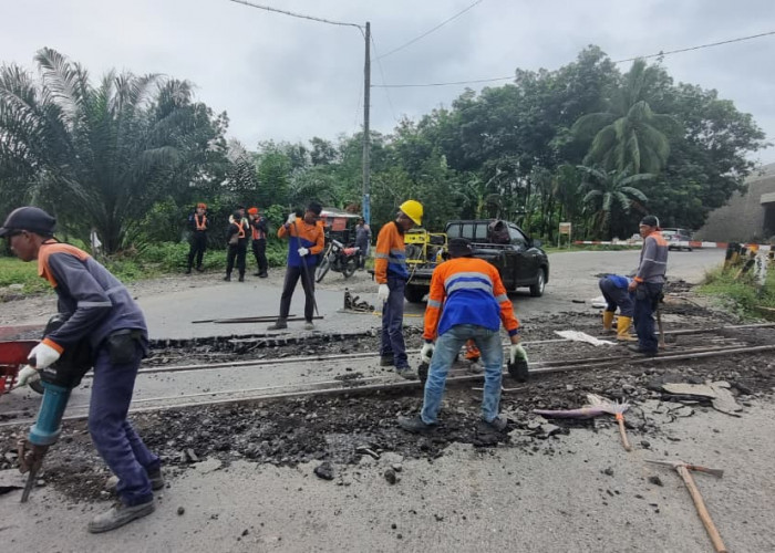 Tekan Angka Kecelakaan Perlintasan Sebidang, KAI Divre III Palembang Terus Gencarkan Penutupan dan Sosialisasi