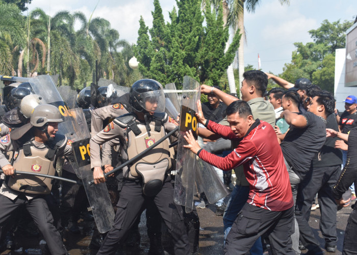 Polres Muara Enim Gelar Simulasi Sispamkota Hadapi Aksi Ricuh