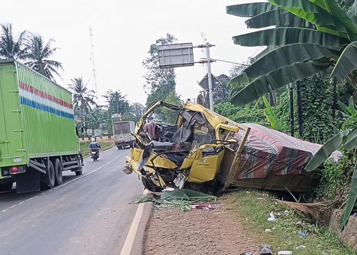 Kecelakaan Maut di Jalintim Banyuasin, 1 Sopir dan 2 Kernet Mobil Truk Colt Diesel Meninggal di Tempat