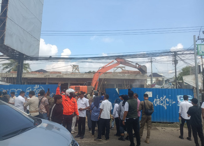 Ruko 6 Pintu Milik Afat Dirobohkan Satpol PP Palembang, Ini Alasanya!