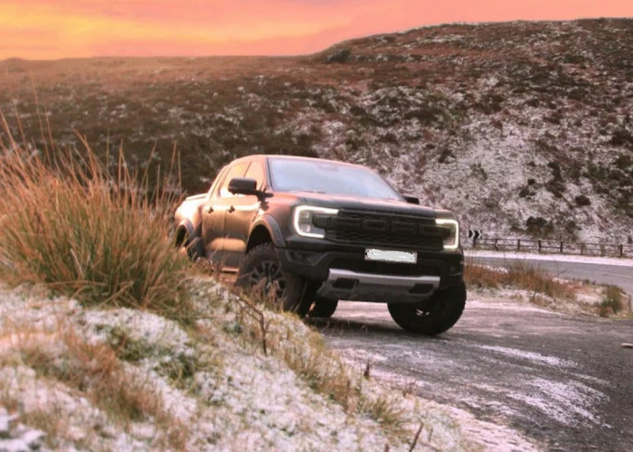 Ford Ranger Raptor: Monster Jalanan yang Bikin Ketagihan, Tapi Layak Dibeli?