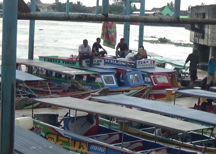 Transportasi Sungai di Dermaga 16 Ilir Palembang Mulai Ramai Penumpang pada Arus Balik Lebaran