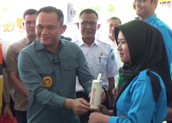 Pj Walikota Palembang Gencarkan Program Satuko di Sekolah 