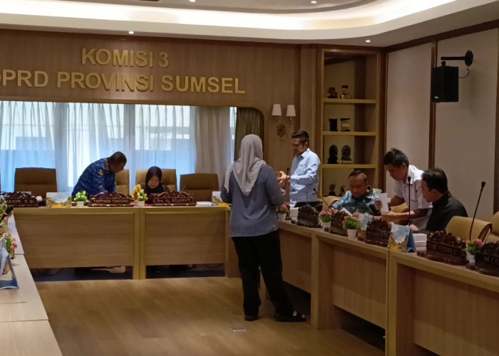 DPRD Sumsel Dorong Optimalisasi PAD Melalui BUMD dan Partisipasi Interest Migas