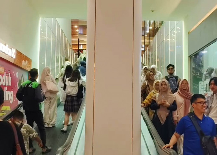 Libur Panjang Nataru, Warga Palembang Padati Mall