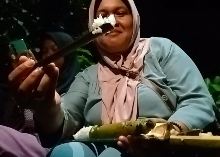 Tradisi Melemang Desa Karang Raja Tetap Lestari dan Pererat Silaturahmi