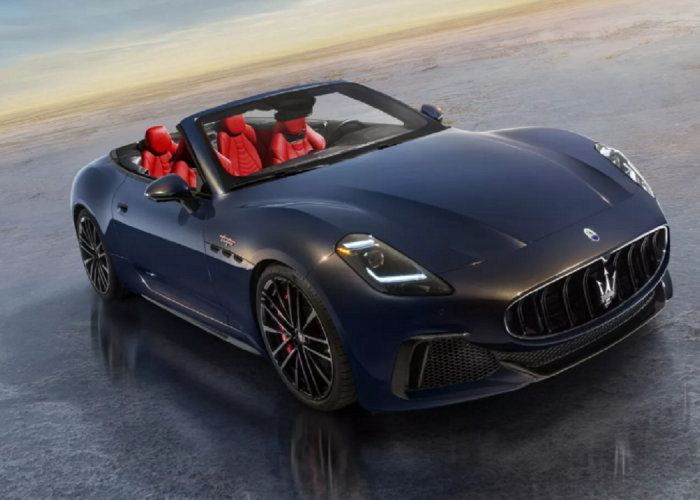 Maserati GranCabrio Topless, Mobil Mewah Yang Debut dengan Warna Berkelas