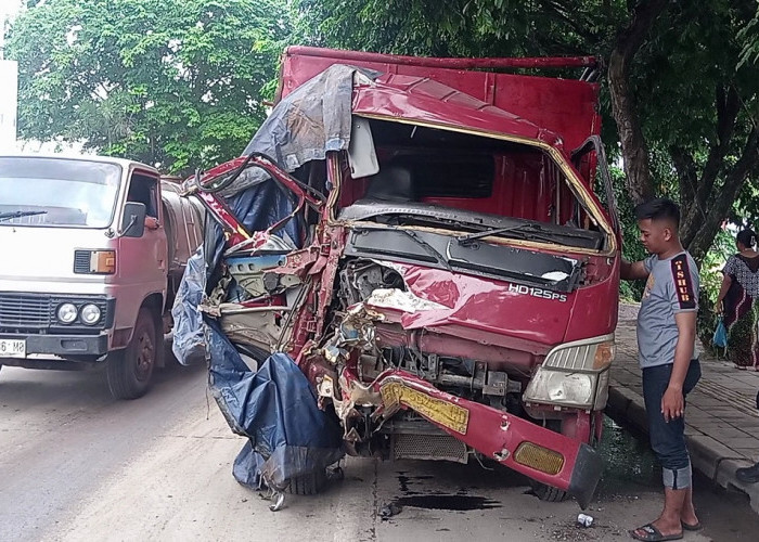 Kemacetan Parah di Jalan Soekarno Hatta Akibat Kecelakaan Beruntun, Begini Kronologinya