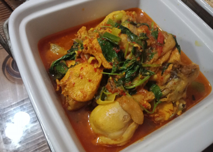Ayam Woku, Kuliner Nusantara yang Wajib Dicoba bagi Pecinta Makanan Pedas