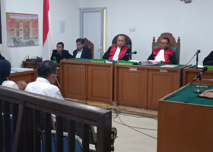 Dua Terdakwa Kasus Korupsi Surat K3 Gedung Serbaguna Atyasa Dituntut 1,5 Tahun Penjara