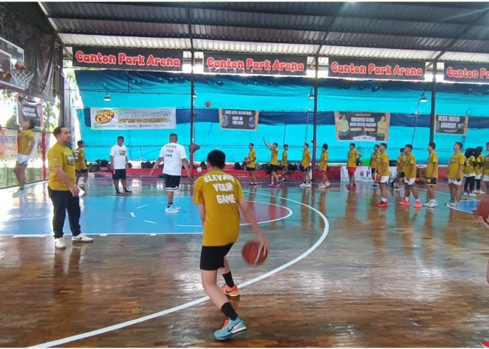 Dewa United Academy Gelar Coaching Clinic Basket, Puluhan Pelajar Se-Sumsel Antusias Ikuti Pelatihan