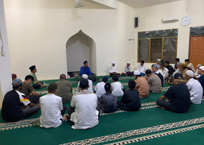 IKPBT dan PALTV Tebar Semangat Kurban Lewat Kajian Ukhuwah Islamiyah di Mushola Al Abror