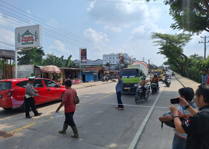 Motor Vespa Tertabrak Truk Colt Diesel di Palembang, Cindy Meninggal di Tempat