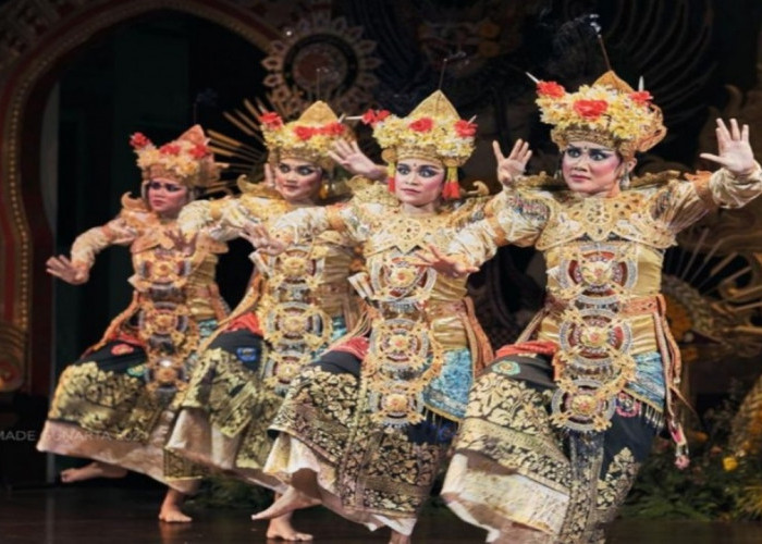 Dekorasi Natal dan Seni Budaya Sambut Wisatawan Nataru di Bali