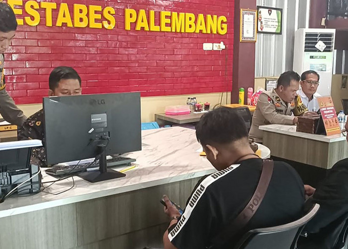 Puluhan Jurnalis Datangi Polrestabes Palembang, Laporkan Arimansah Dugaan Pelanggaran UU Kebebasan Pers